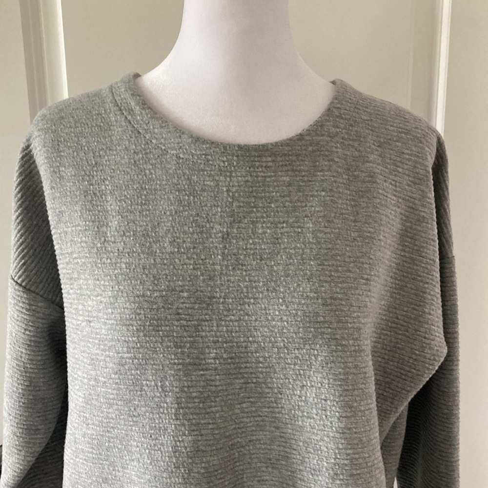 Mondetta top gray long sleeves ribbed zipper accents - Picture 4 of 11